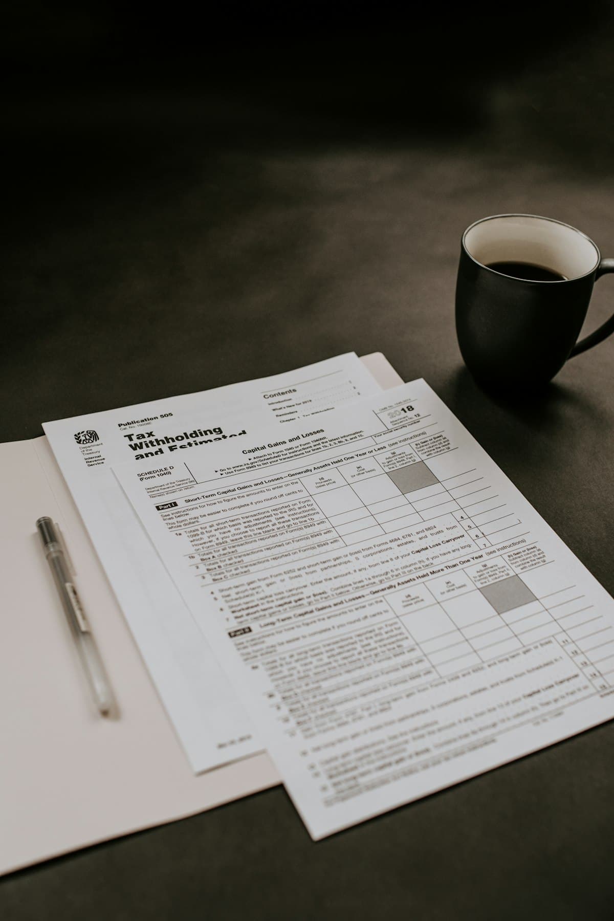 International currency and global business documents